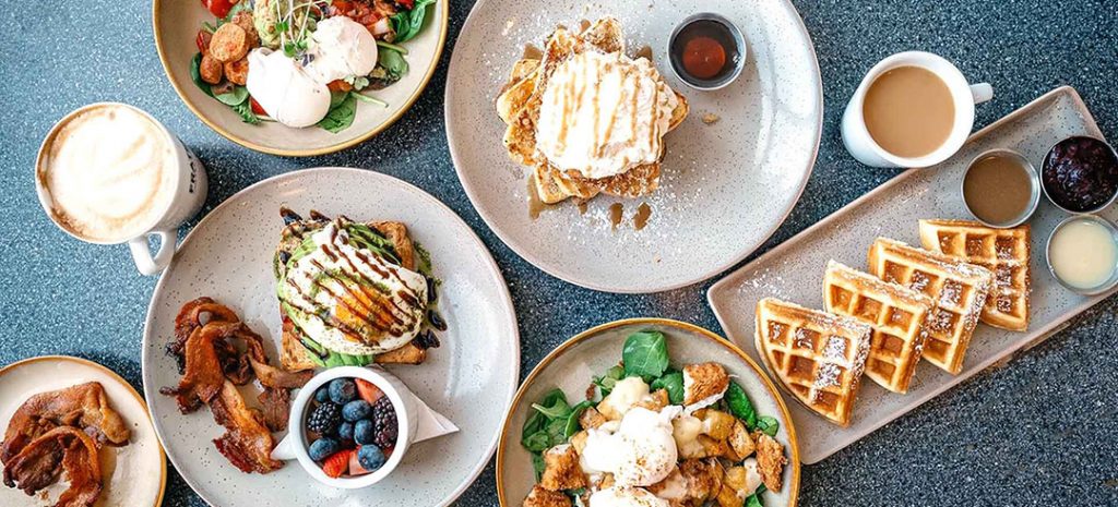 Aliments pour un petit-déjeuner équilibré